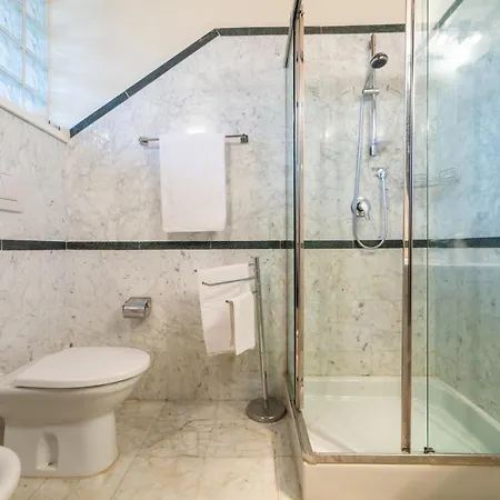 Ca' Malvasia - Bolognarooms Bed and Breakfast 4*